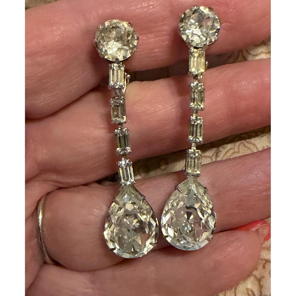 Signed Weiss Clear Rhinestone Sparkling Dangle Drop Clip Earrings